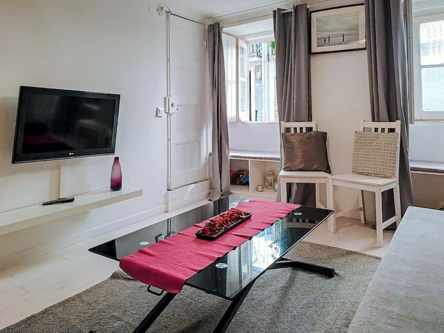 Lisbon Sant'Anna Apartments Rum bild