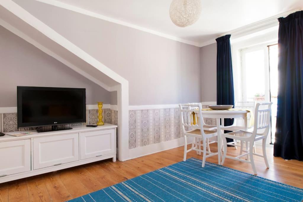 Lisbon Sant'Anna Apartments Rum bild